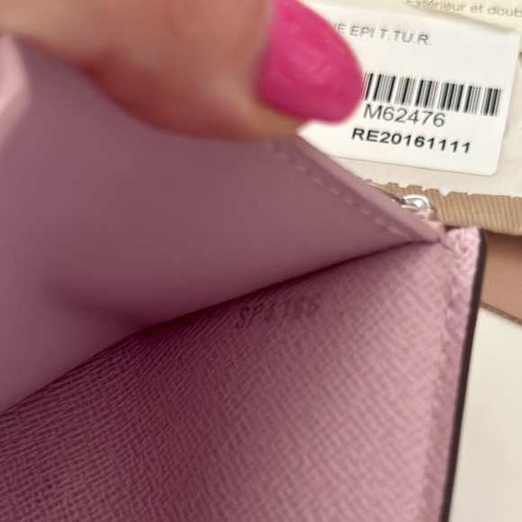 Louis Vuitton Epi Tropical Victorine Compact Wallet Blue Rose - Picture 13 of 13